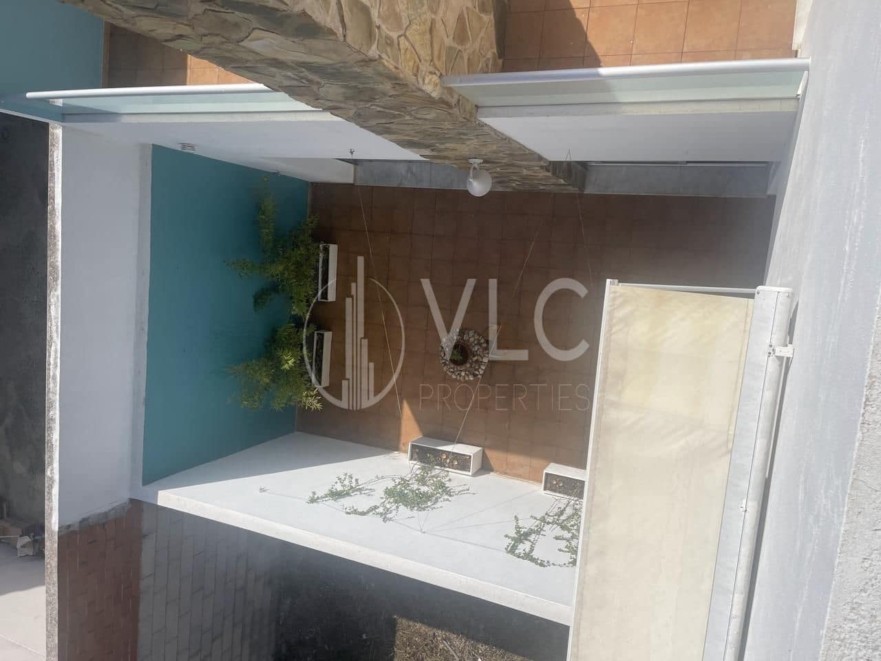 4 soverom Villa til salgs i San Juan de Enova med garasje - € 285 000 (Ref: 7581947)