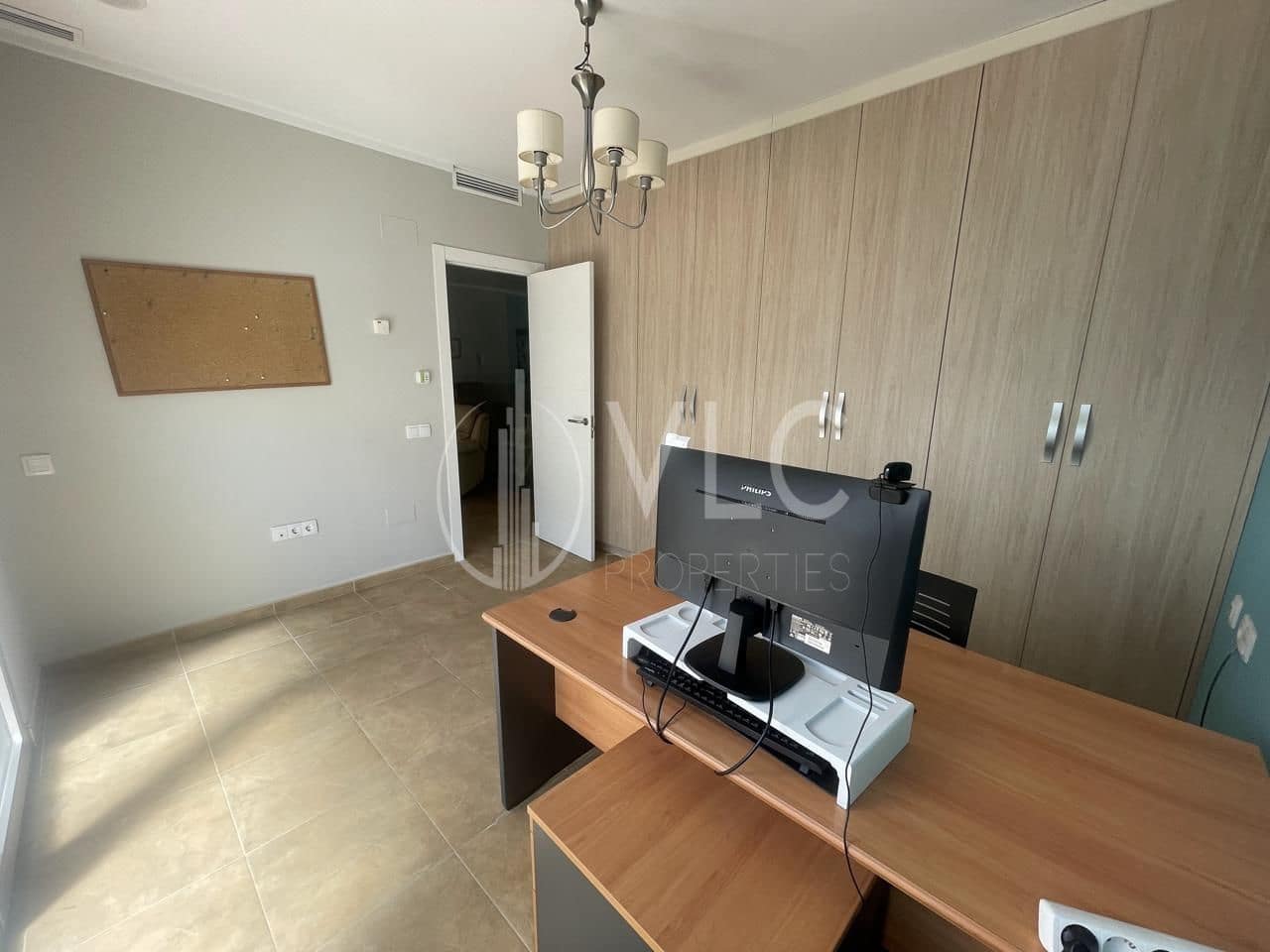 4 soverom Villa til salgs i San Juan de Enova med garasje - € 285 000 (Ref: 7581947)