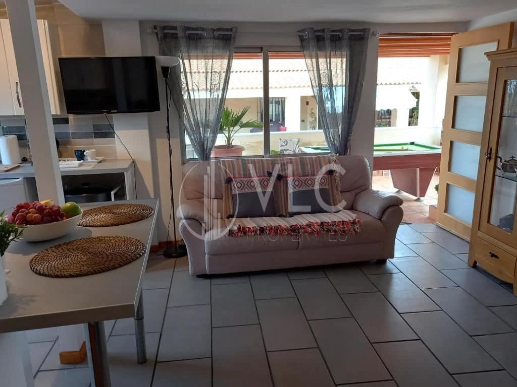 6 soveværelse Villa til salg i Turis med swimmingpool garage - € 329.500 (Ref: 7889121)