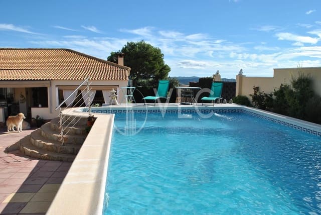 6 bedroom Villa for sale in Turís with pool garage - € 395,000 (Ref: 7889121)