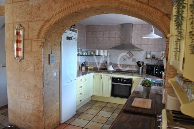 6 soveværelse Villa til salg i Turís med swimmingpool garage - € 329.500 (Ref: 7889121)