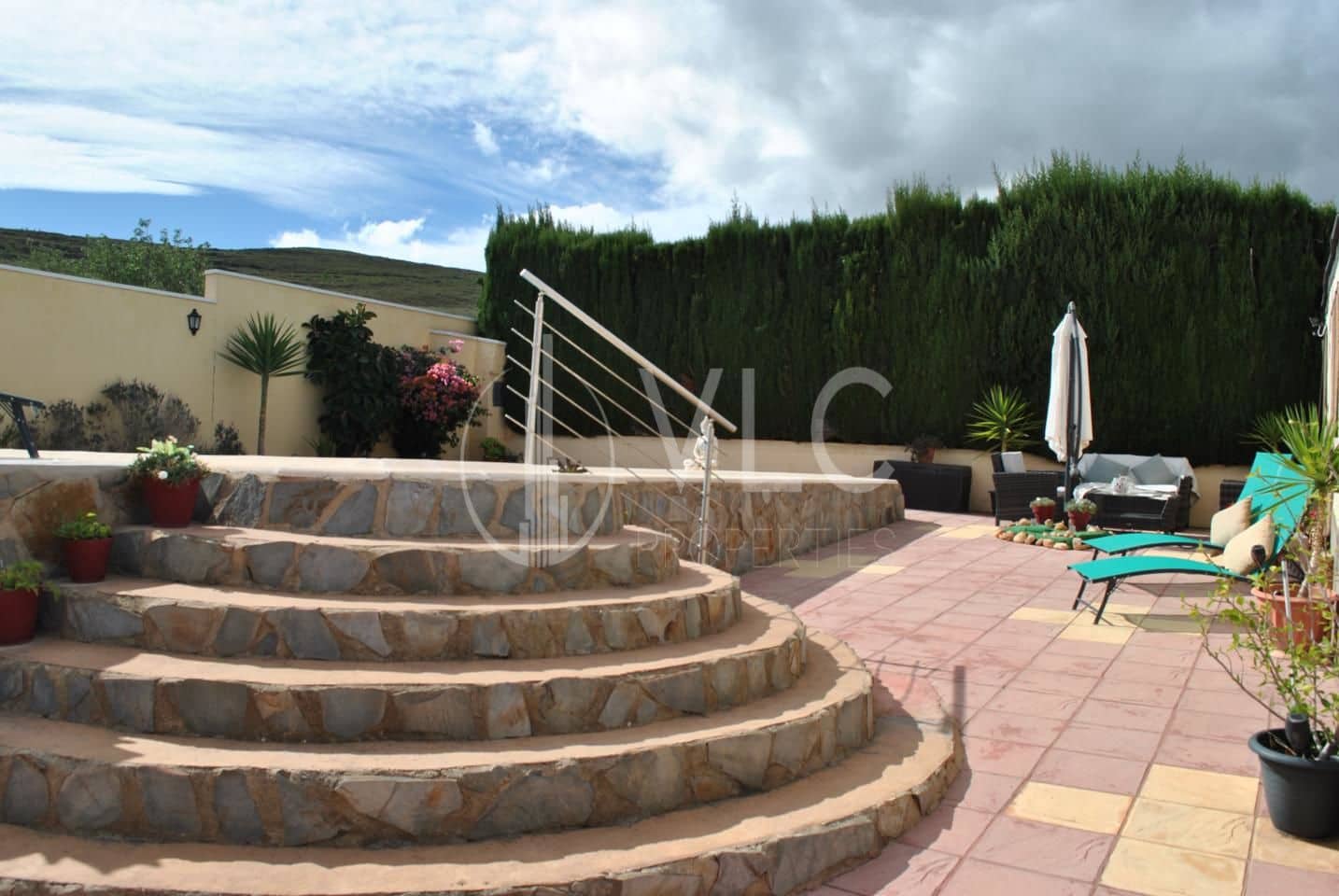 6 soveværelse Villa til salg i Turis med swimmingpool garage - € 329.500 (Ref: 7889121)