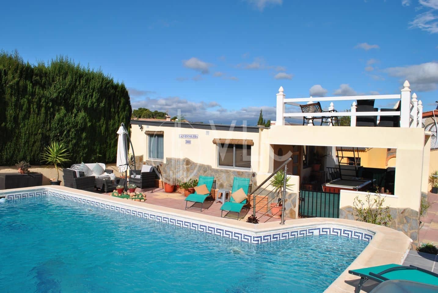 6 soveværelse Villa til salg i Turis med swimmingpool garage - € 329.500 (Ref: 7889121)