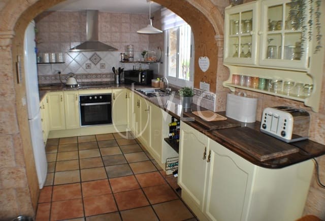 6 soveværelse Villa til salg i Turís med swimmingpool garage - € 329.500 (Ref: 7889121)