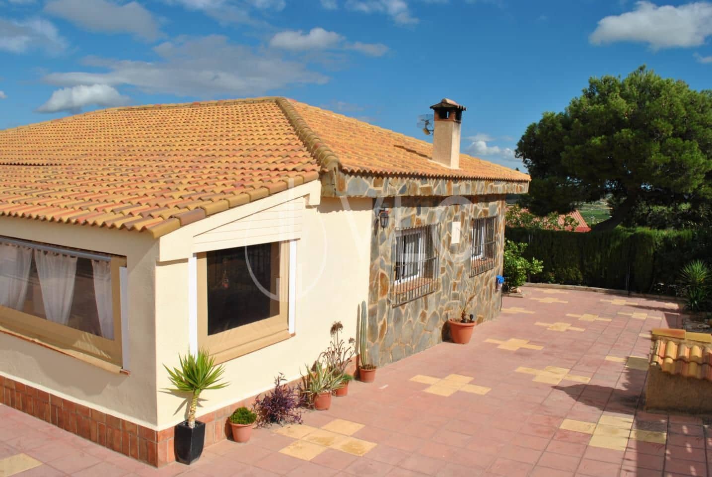 6 soveværelse Villa til salg i Turis med swimmingpool garage - € 329.500 (Ref: 7889121)