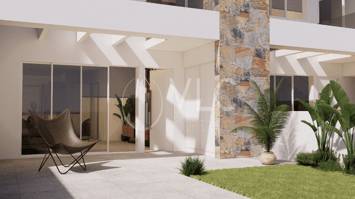 Chalet de 3 habitaciones en Villamartin en venta con piscina garaje - 294.000 € (Ref: 7987880)