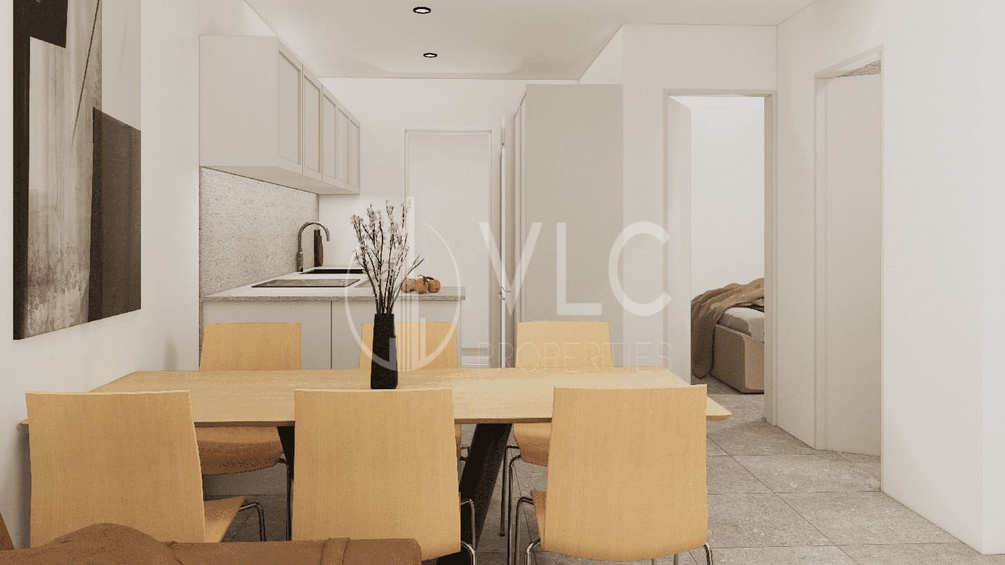 Chalet de 3 habitaciones en Villamartin en venta con piscina garaje - 294.000 € (Ref: 7987880)