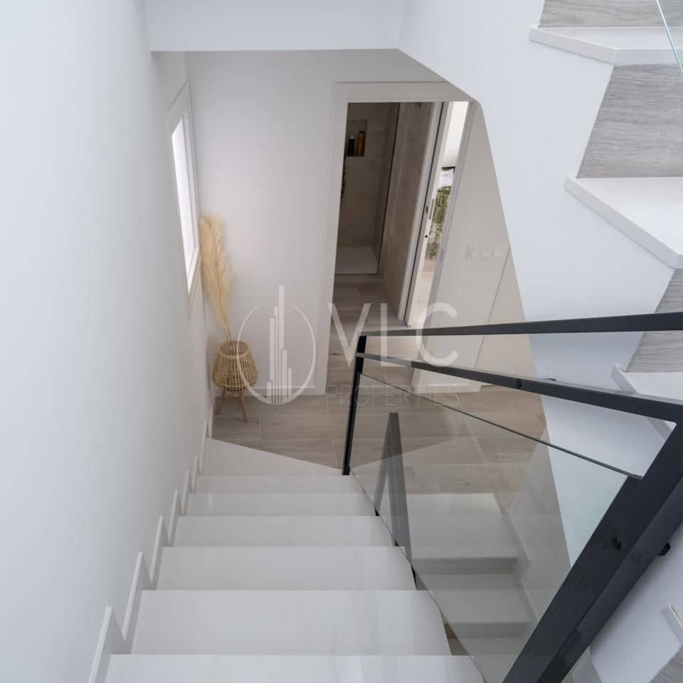 3 slaapkamer Villa te koop in Avileses met zwembad garage - € 259.000 (Ref: 7990383)