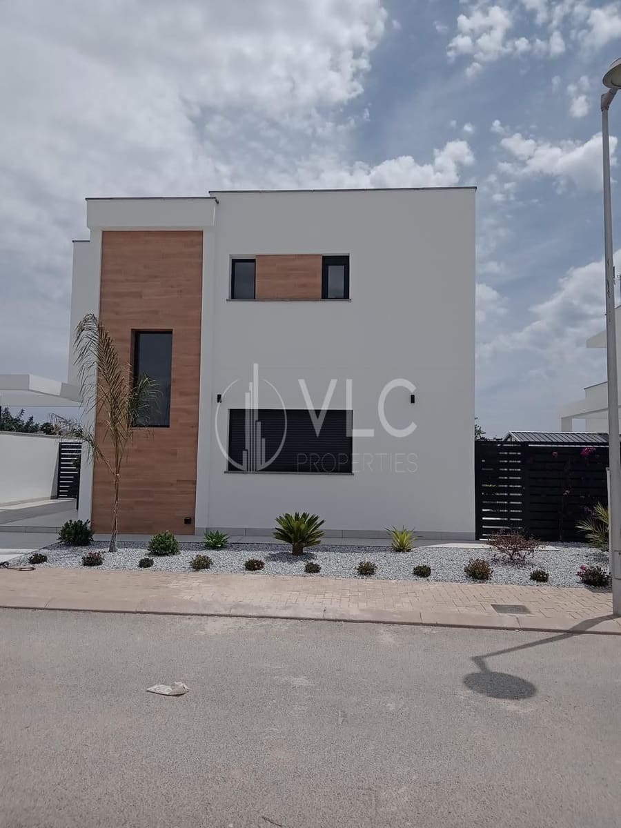 4 camera da letto Villa in vendita in Roda con piscina - 690.000 € (Rif: 8185212)