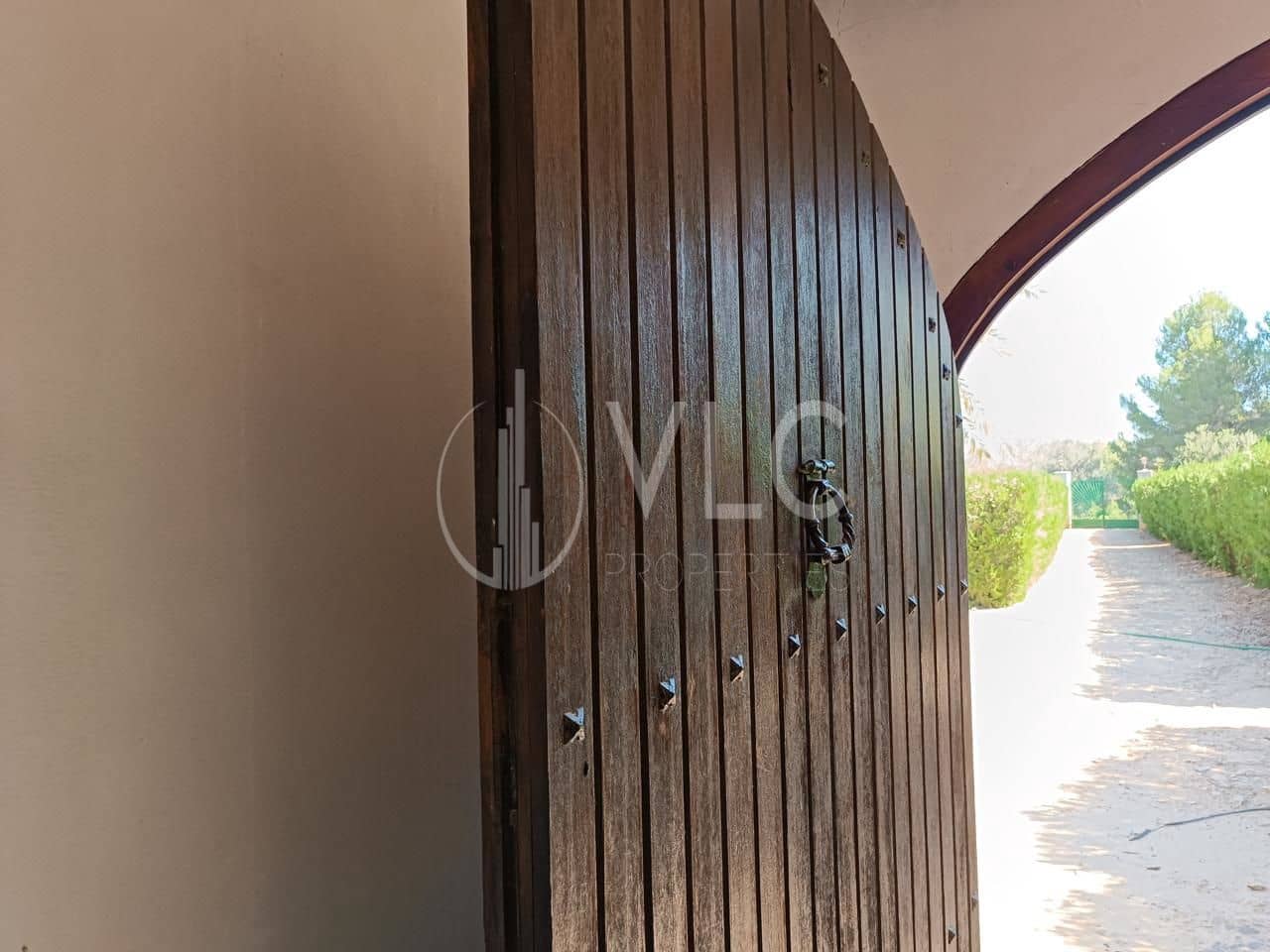 3 soveværelse Villa til salg i Montserrat med swimmingpool - € 299.000 (Ref: 8384723)