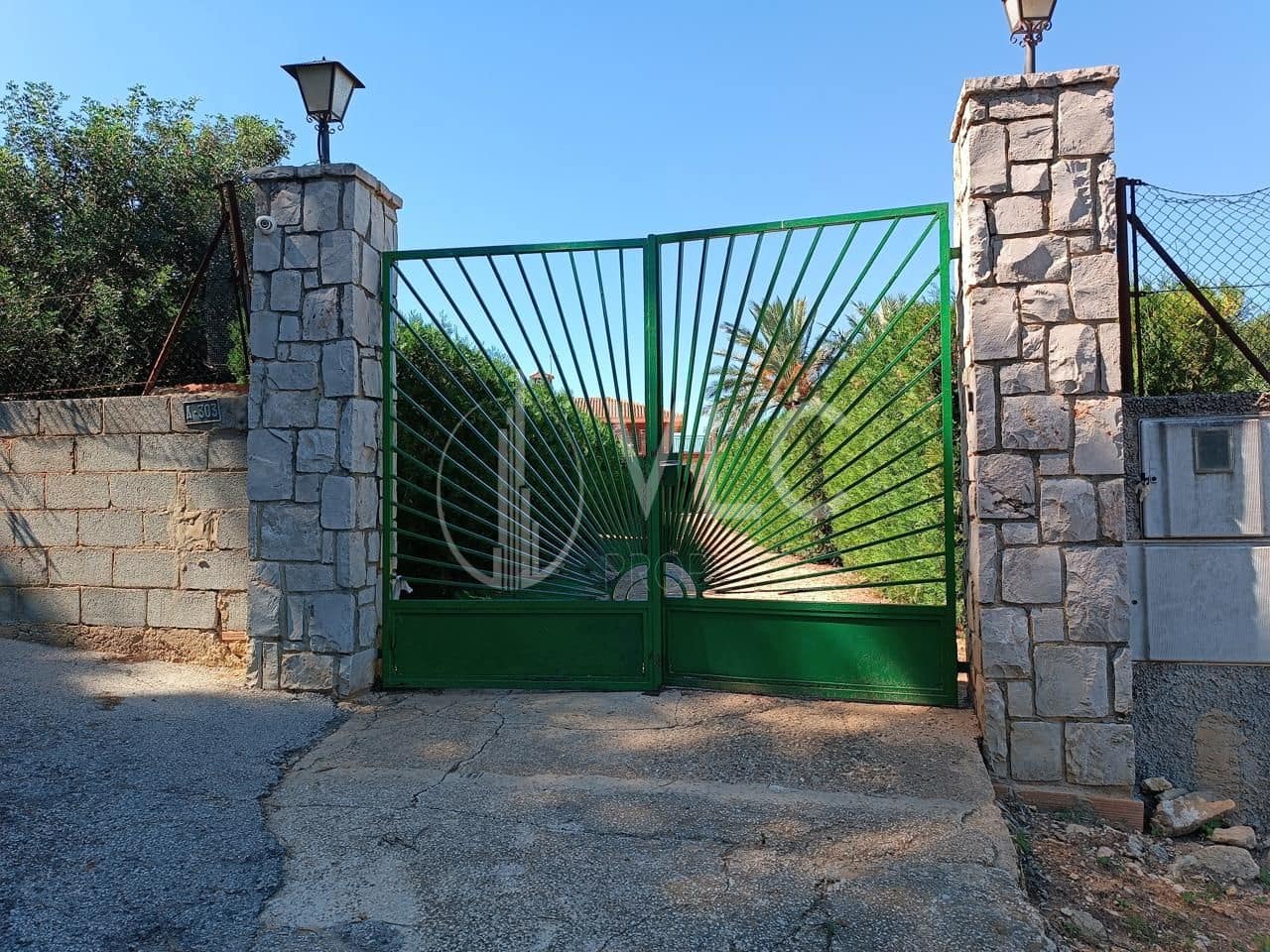 3 soveværelse Villa til salg i Montserrat med swimmingpool - € 299.000 (Ref: 8384723)