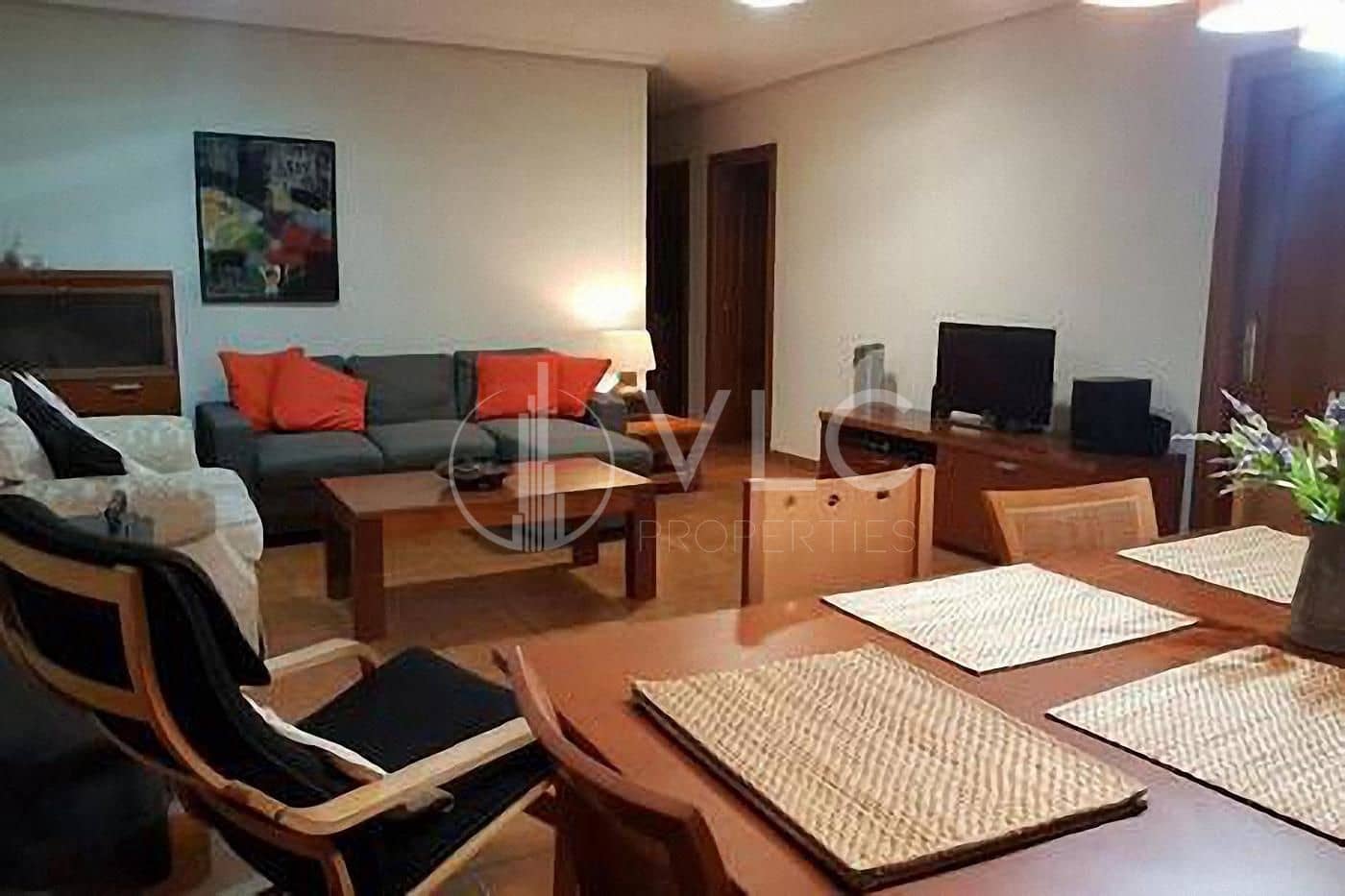 4 soveværelse Villa til salg i Montserrat med swimmingpool garage - € 294.000 (Ref: 8435036)