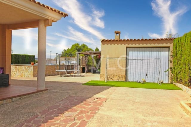 4 soveværelse Villa til salg i Montserrat med swimmingpool garage - € 294.000 (Ref: 8435036)