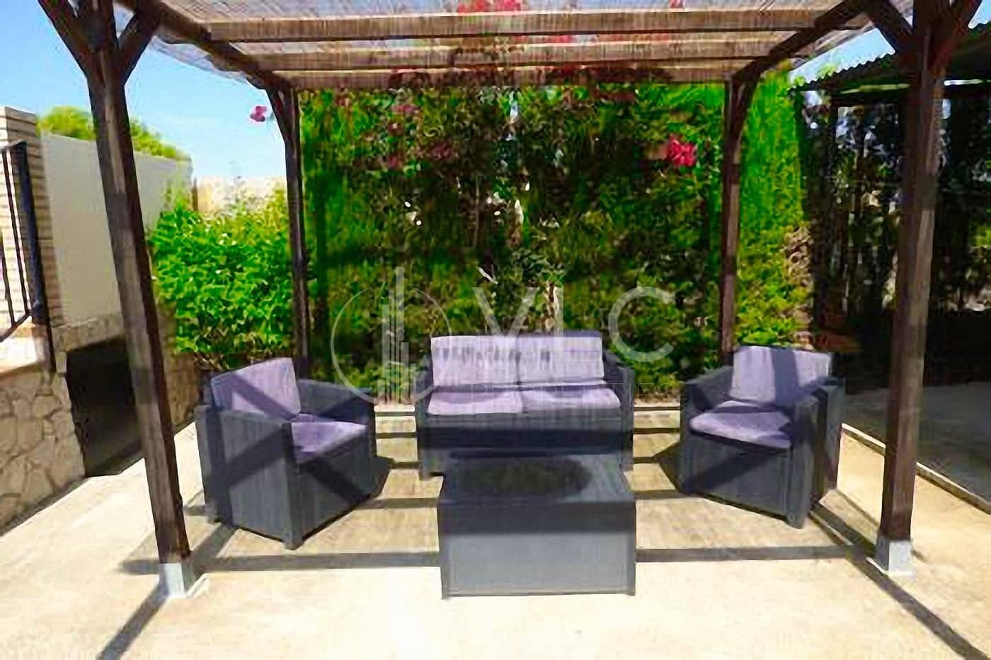 4 soveværelse Villa til salg i Montserrat med swimmingpool garage - € 294.000 (Ref: 8435036)