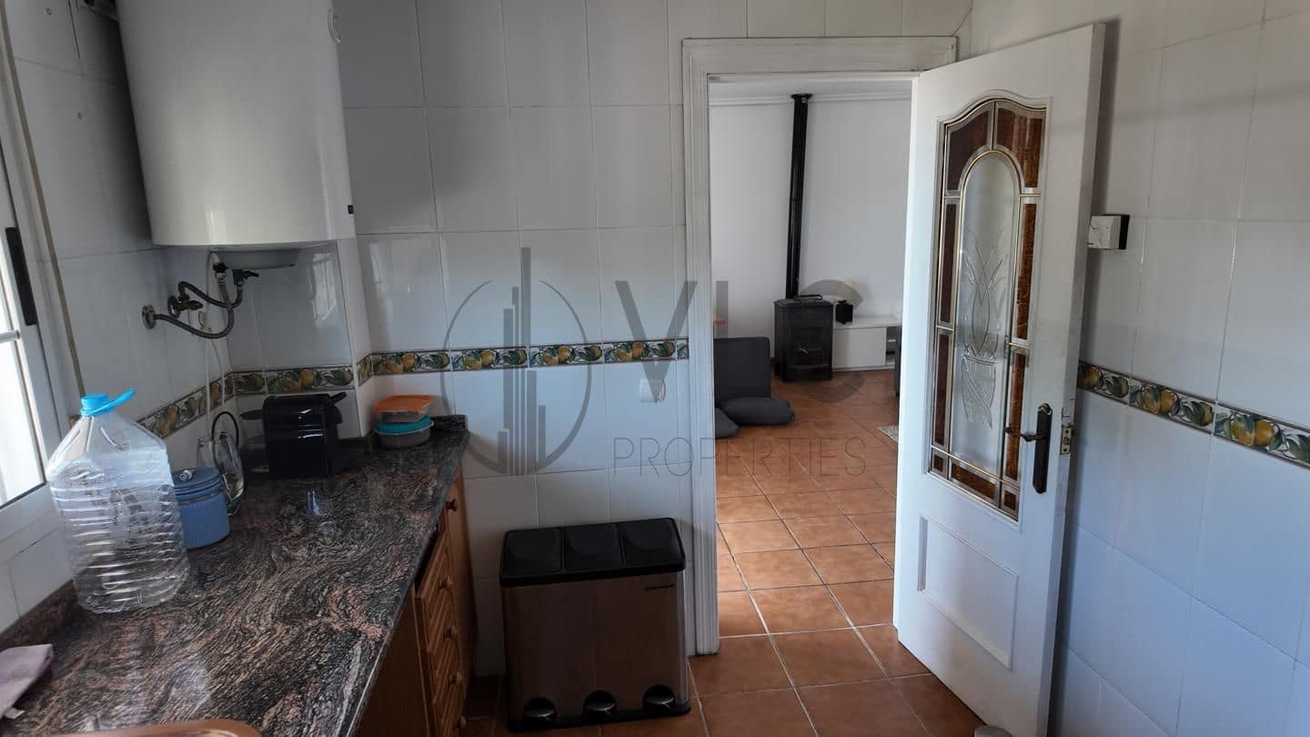 4 soveværelse Villa til salg i Montserrat med swimmingpool garage - € 294.000 (Ref: 8435036)