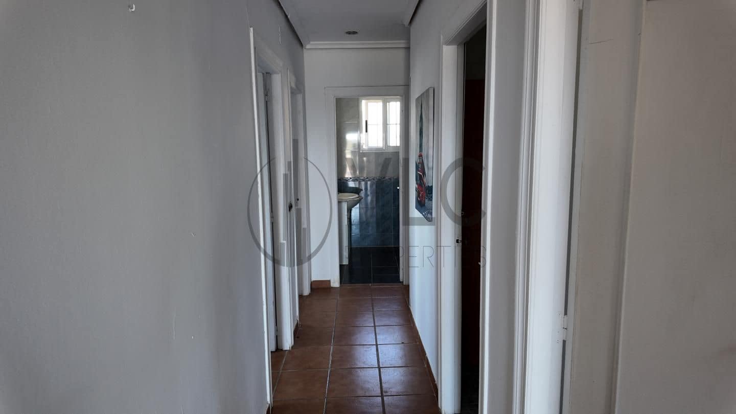 4 soveværelse Villa til salg i Montserrat med swimmingpool garage - € 294.000 (Ref: 8435036)