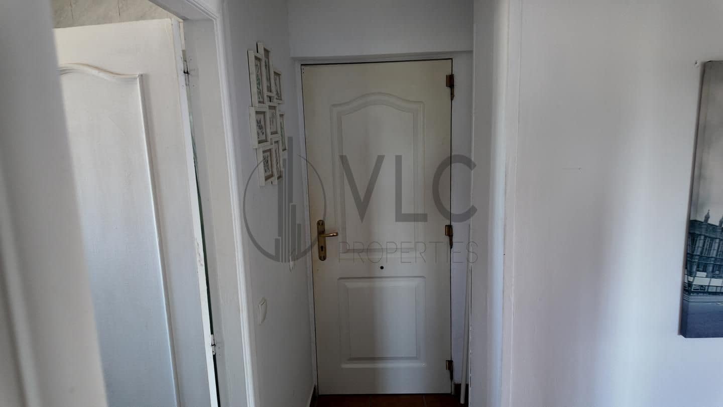 4 soveværelse Villa til salg i Montserrat med swimmingpool garage - € 294.000 (Ref: 8435036)