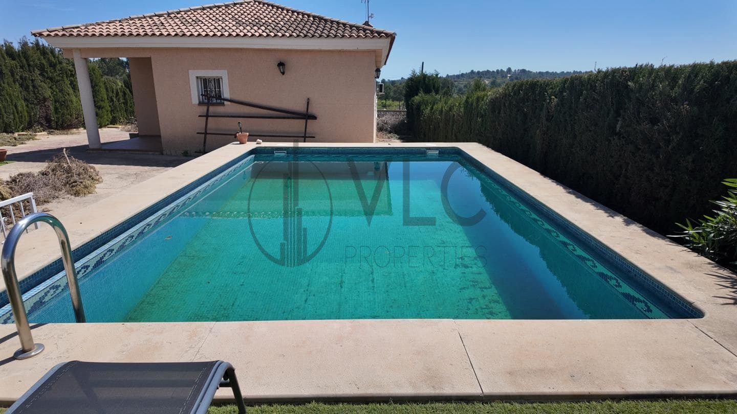 4 soveværelse Villa til salg i Montserrat med swimmingpool garage - € 294.000 (Ref: 8435036)