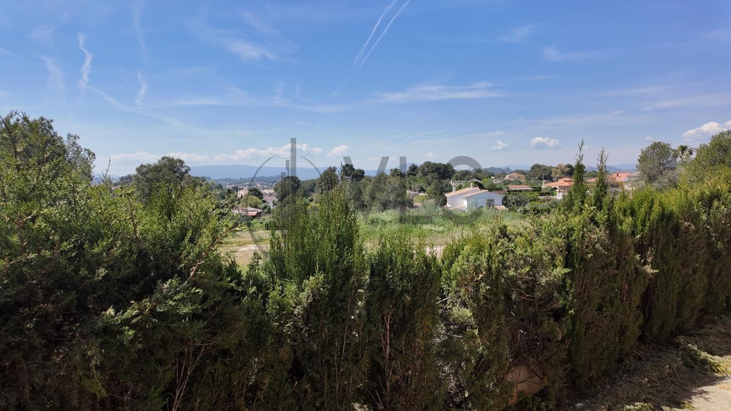 4 soveværelse Villa til salg i Montserrat med swimmingpool garage - € 294.000 (Ref: 8435036)