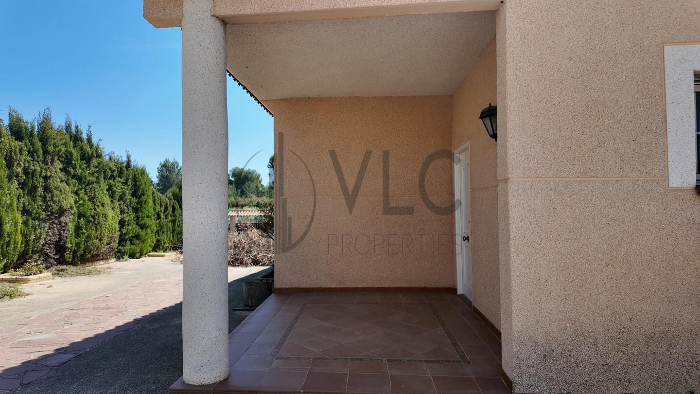 4 soveværelse Villa til salg i Montserrat med swimmingpool garage - € 294.000 (Ref: 8435036)