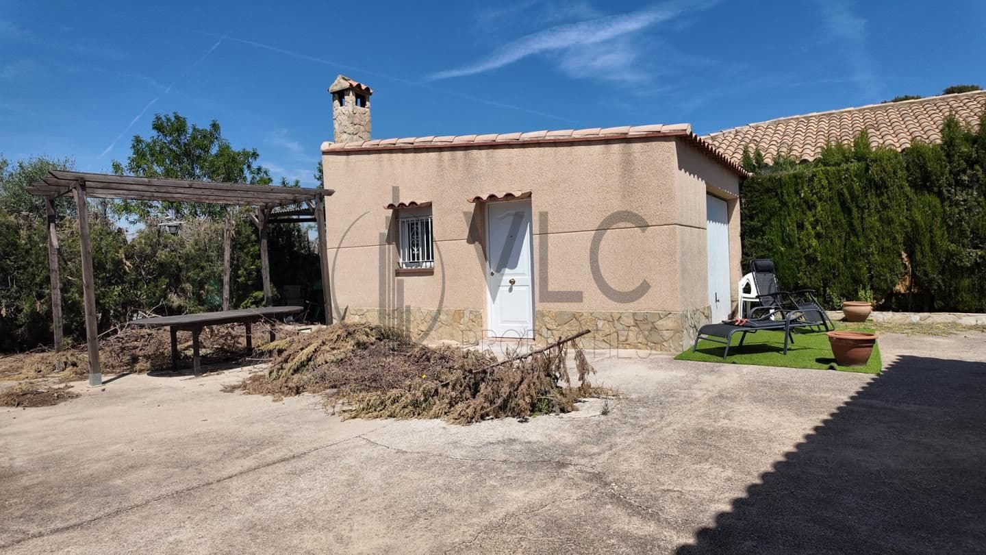 4 soveværelse Villa til salg i Montserrat med swimmingpool garage - € 294.000 (Ref: 8435036)