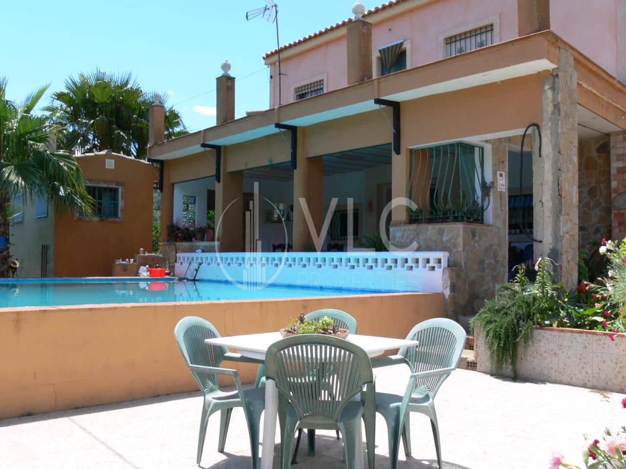 3 soverom Villa til salgs i Alzira med svømmebasseng garasje - € 220 000 (Ref: 8471875)