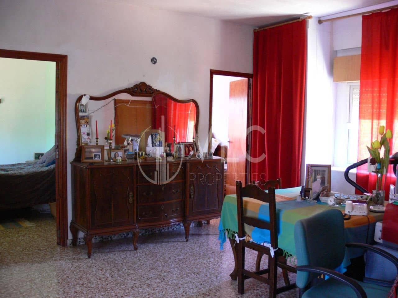 3 soverom Villa til salgs i Alzira med svømmebasseng garasje - € 220 000 (Ref: 8471875)