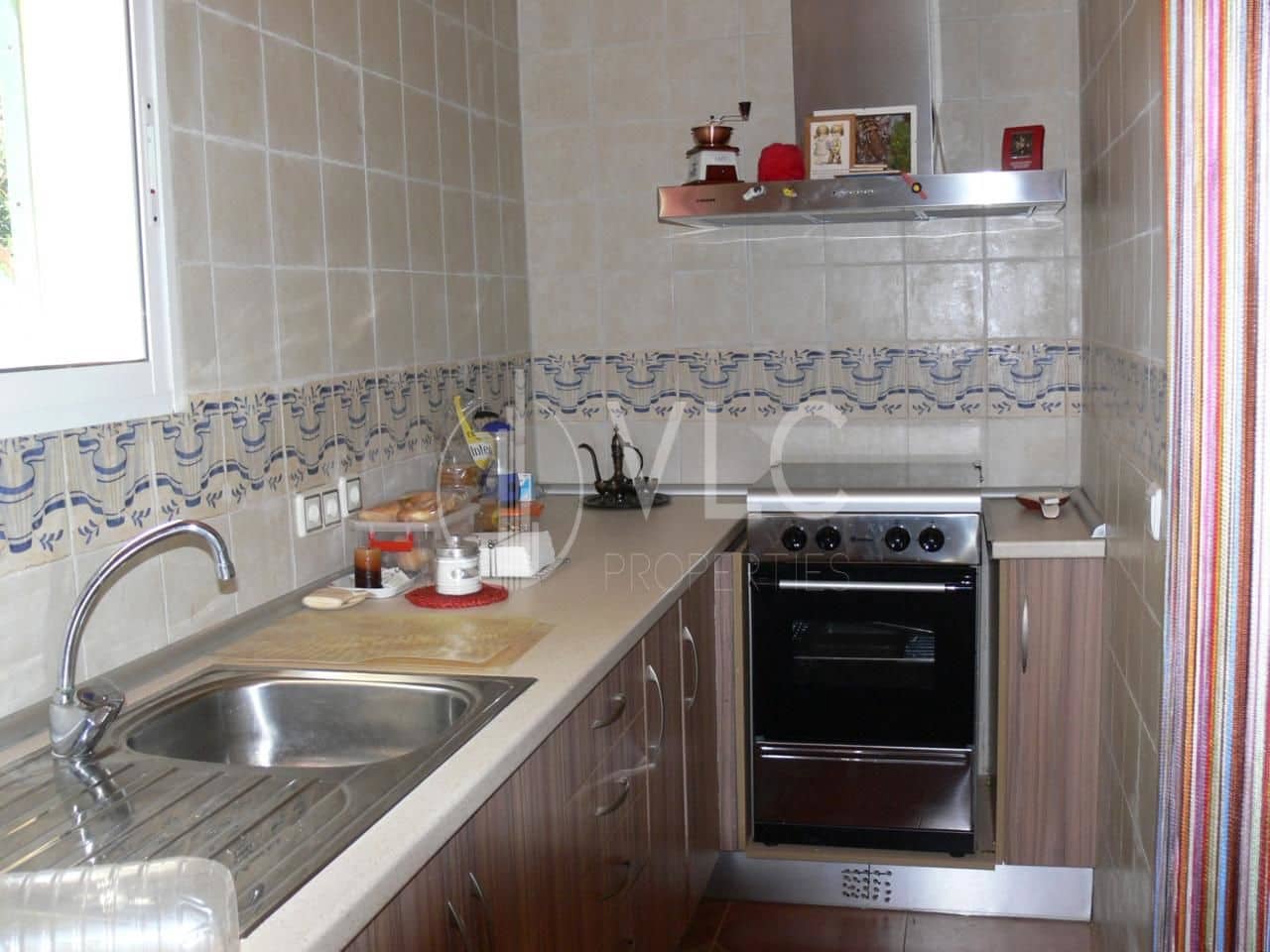 3 soverom Villa til salgs i Alzira med svømmebasseng garasje - € 220 000 (Ref: 8471875)