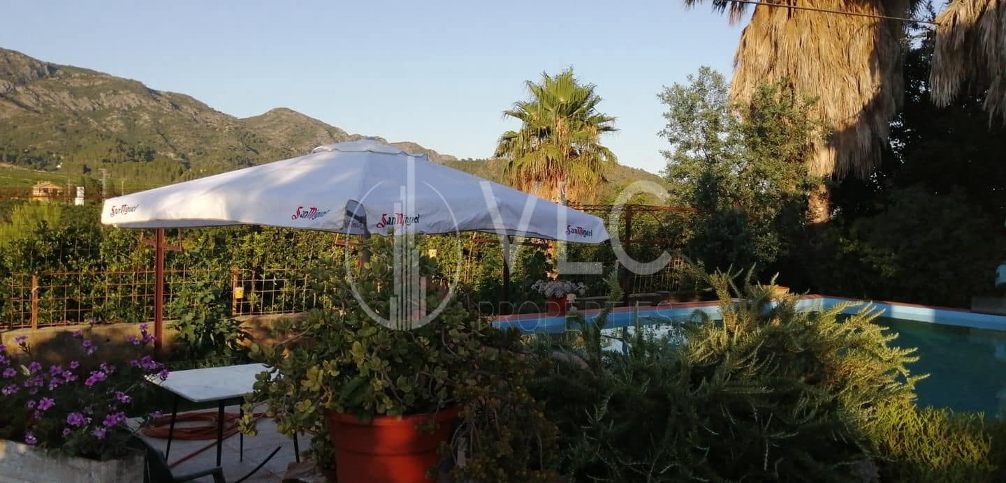 3 soverom Villa til salgs i Alzira med svømmebasseng garasje - € 220 000 (Ref: 8471875)