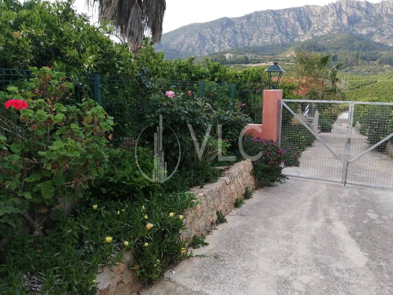 3 soverom Villa til salgs i Alzira med svømmebasseng garasje - € 220 000 (Ref: 8471875)