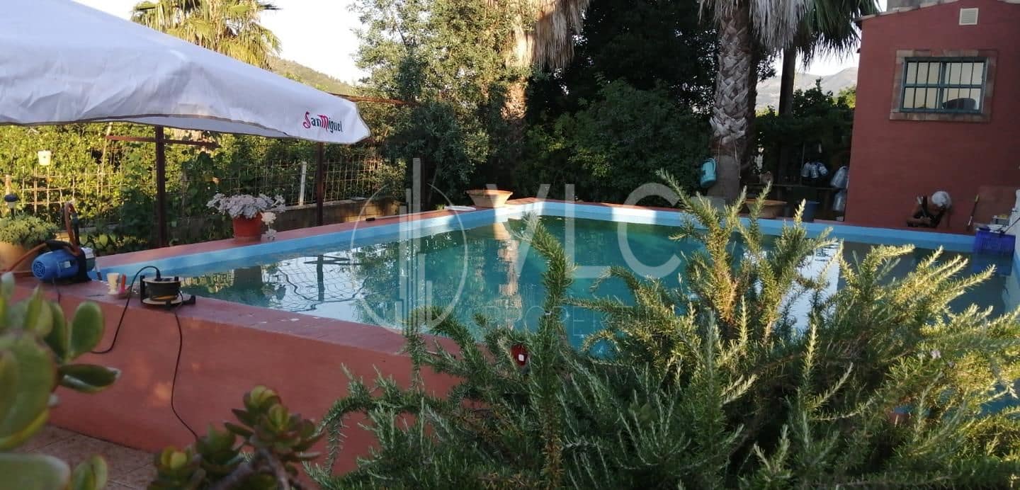 3 soverom Villa til salgs i Alzira med svømmebasseng garasje - € 220 000 (Ref: 8471875)