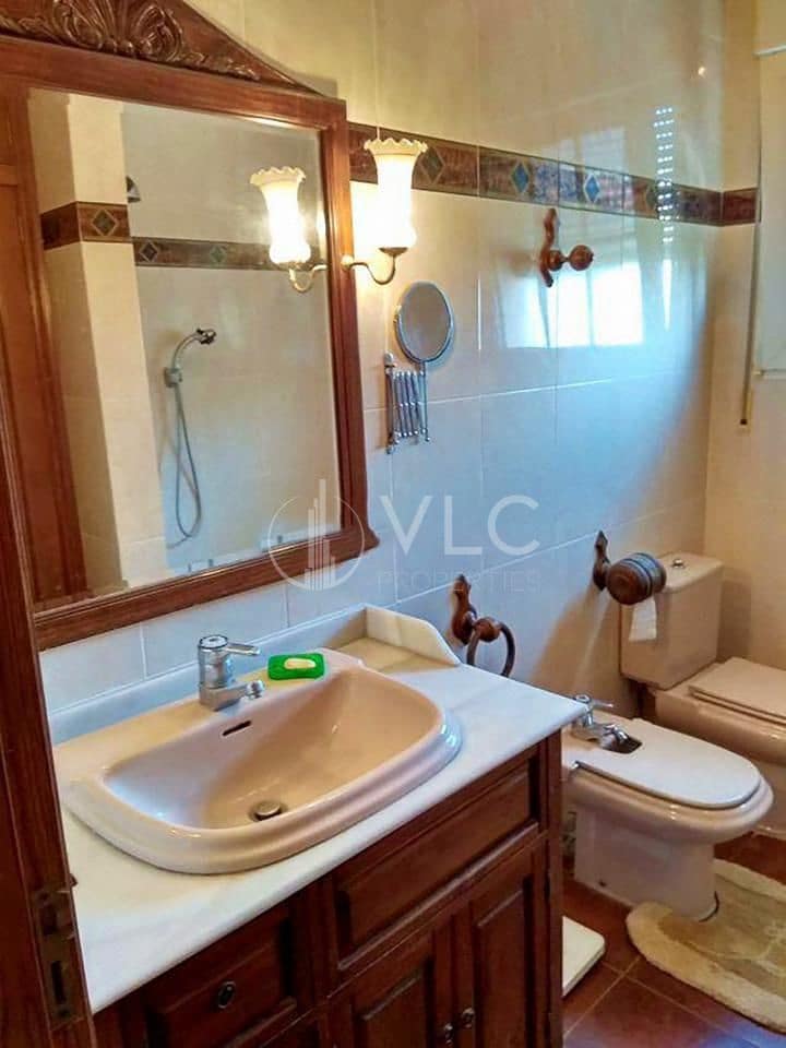 9 soveværelse Villa til salg i Picassent med swimmingpool garage - € 750.000 (Ref: 8518879)