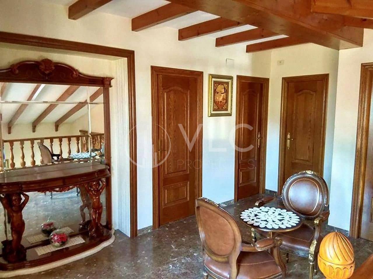 9 soveværelse Villa til salg i Picassent med swimmingpool garage - € 750.000 (Ref: 8518879)