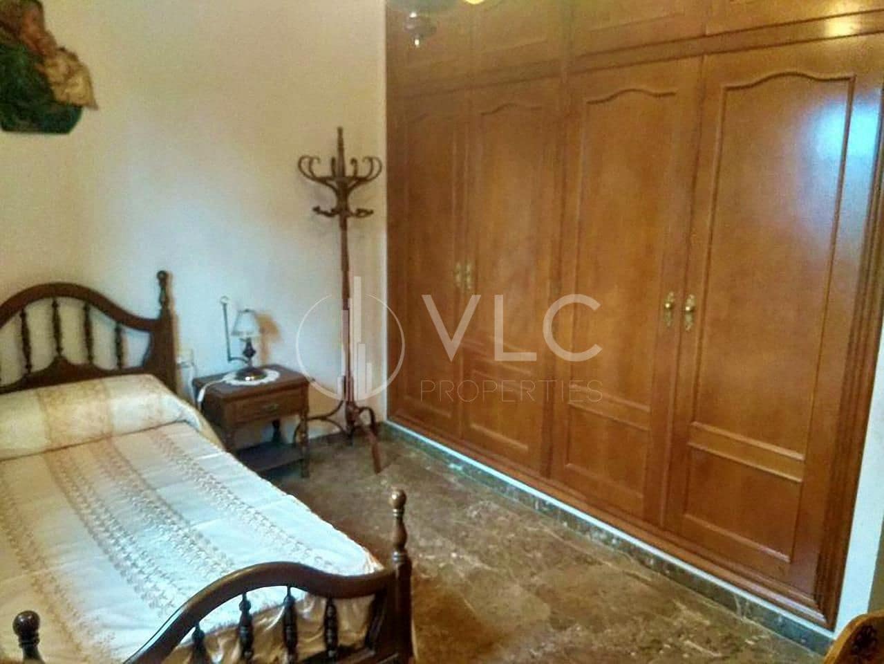 9 soveværelse Villa til salg i Picassent med swimmingpool garage - € 750.000 (Ref: 8518879)