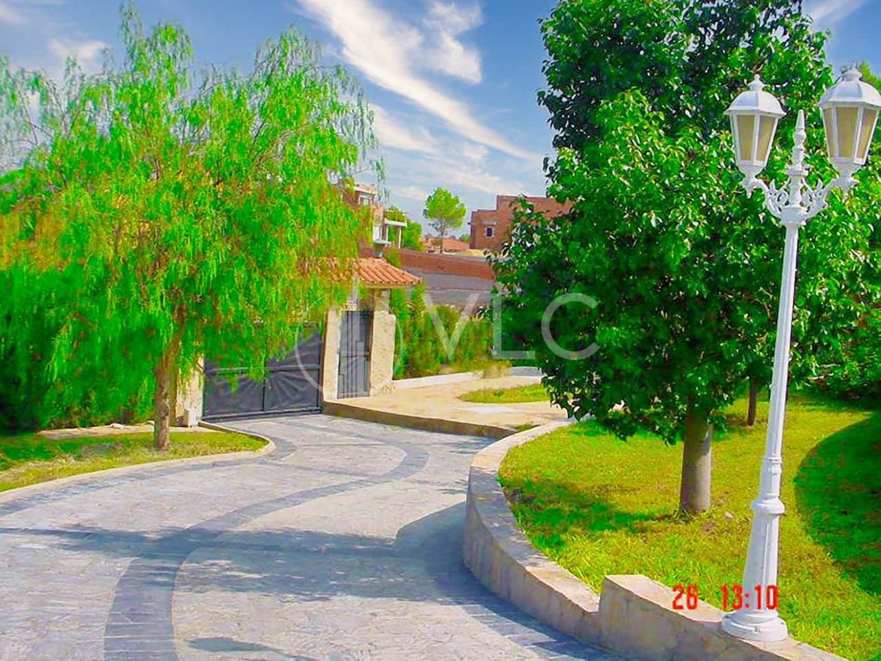 9 soveværelse Villa til salg i Picassent med swimmingpool garage - € 750.000 (Ref: 8518879)