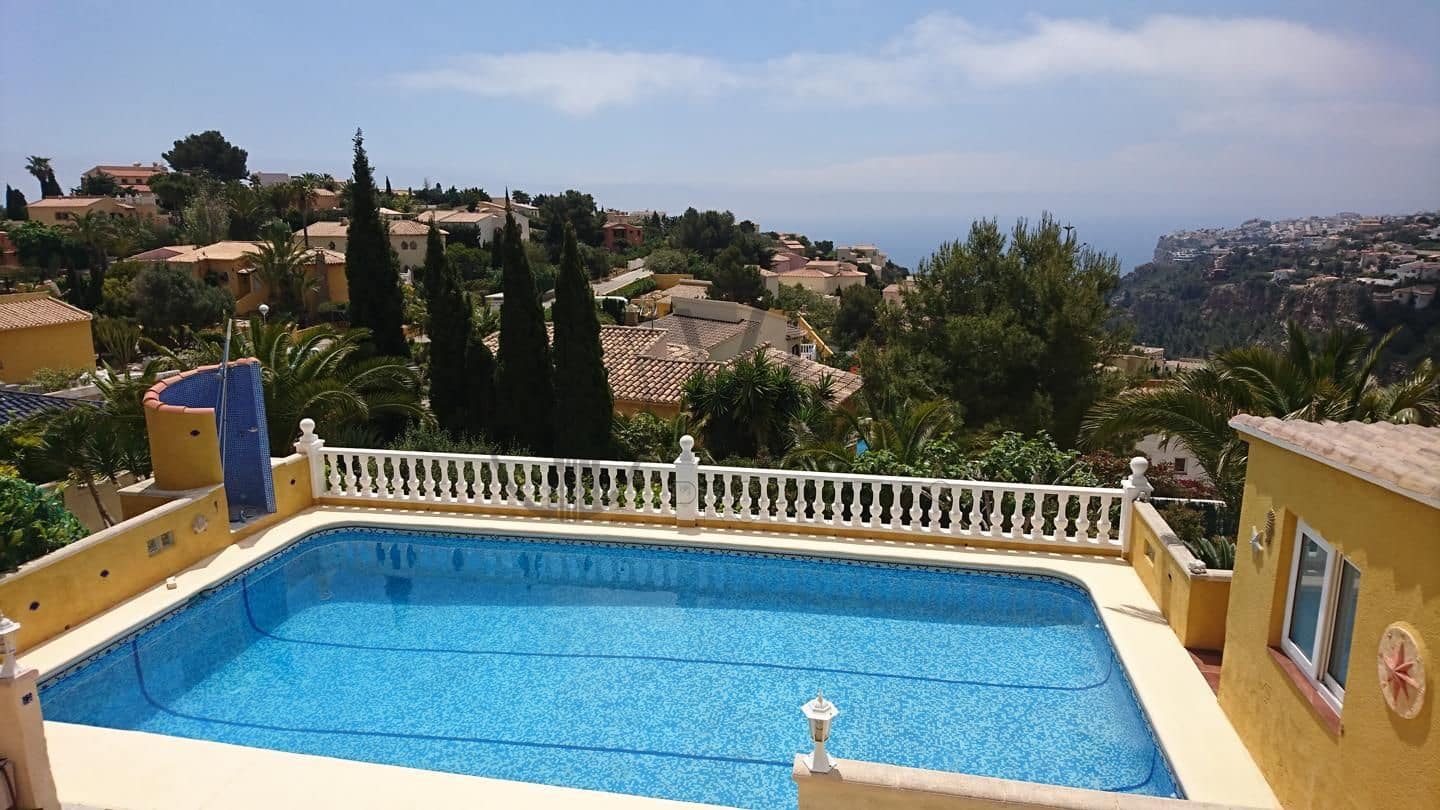 5 soveværelse Villa til salg i Benitachell / Benitatxell med swimmingpool garage - € 585.000 (Ref: 8607971)