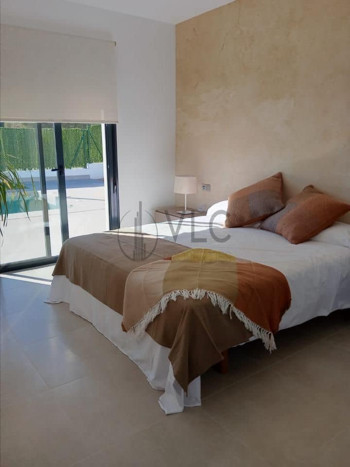 3 slaapkamer Villa te koop in Calasparra met zwembad - € 416.500 (Ref: 8765527)
