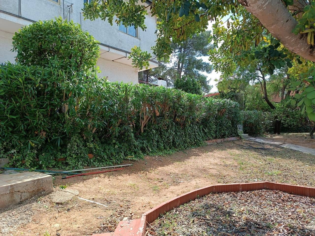 5 soveværelse Villa til salg i Montserrat med swimmingpool garage - € 259.000 (Ref: 8910245)