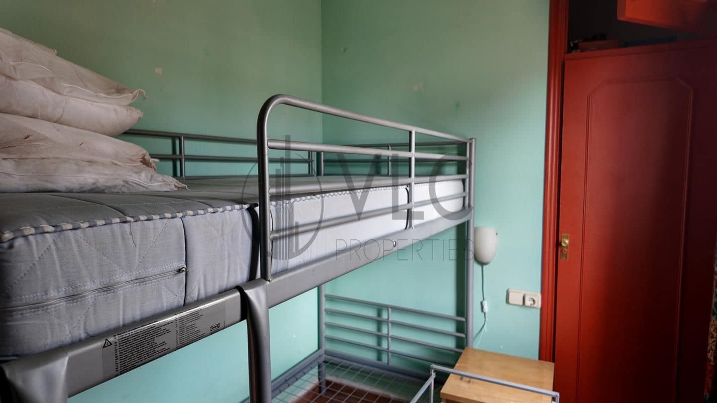 Chalet de 5 habitaciones en Montserrat en venta con piscina garaje - 259.000 € (Ref: 8910245)