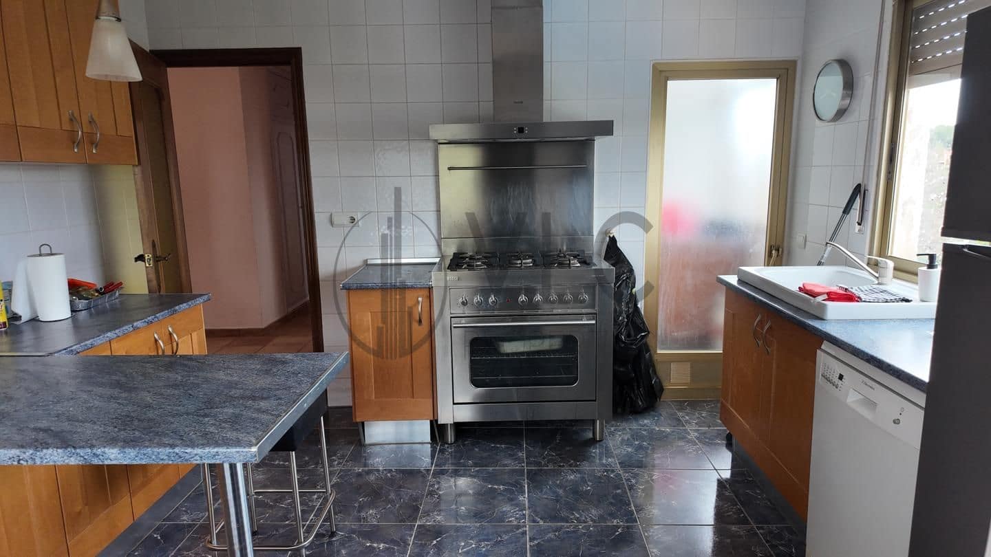 Chalet de 5 habitaciones en Montserrat en venta con piscina garaje - 259.000 € (Ref: 8910245)