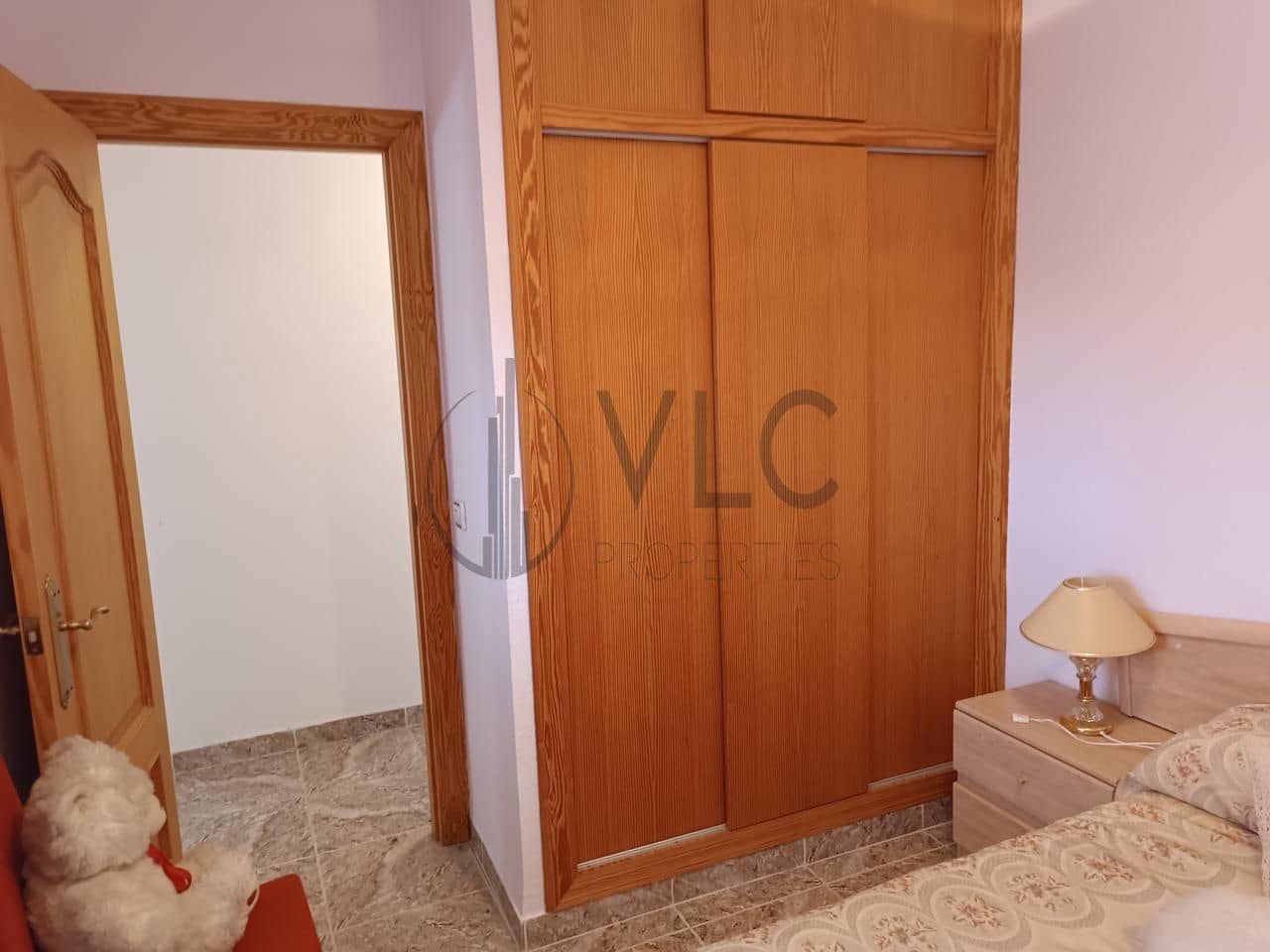 7 soveværelse Villa til salg i Montroy med swimmingpool garage - € 295.000 (Ref: 9022009)