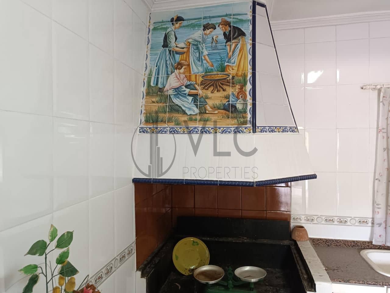 7 soveværelse Villa til salg i Montroy med swimmingpool garage - € 295.000 (Ref: 9022009)