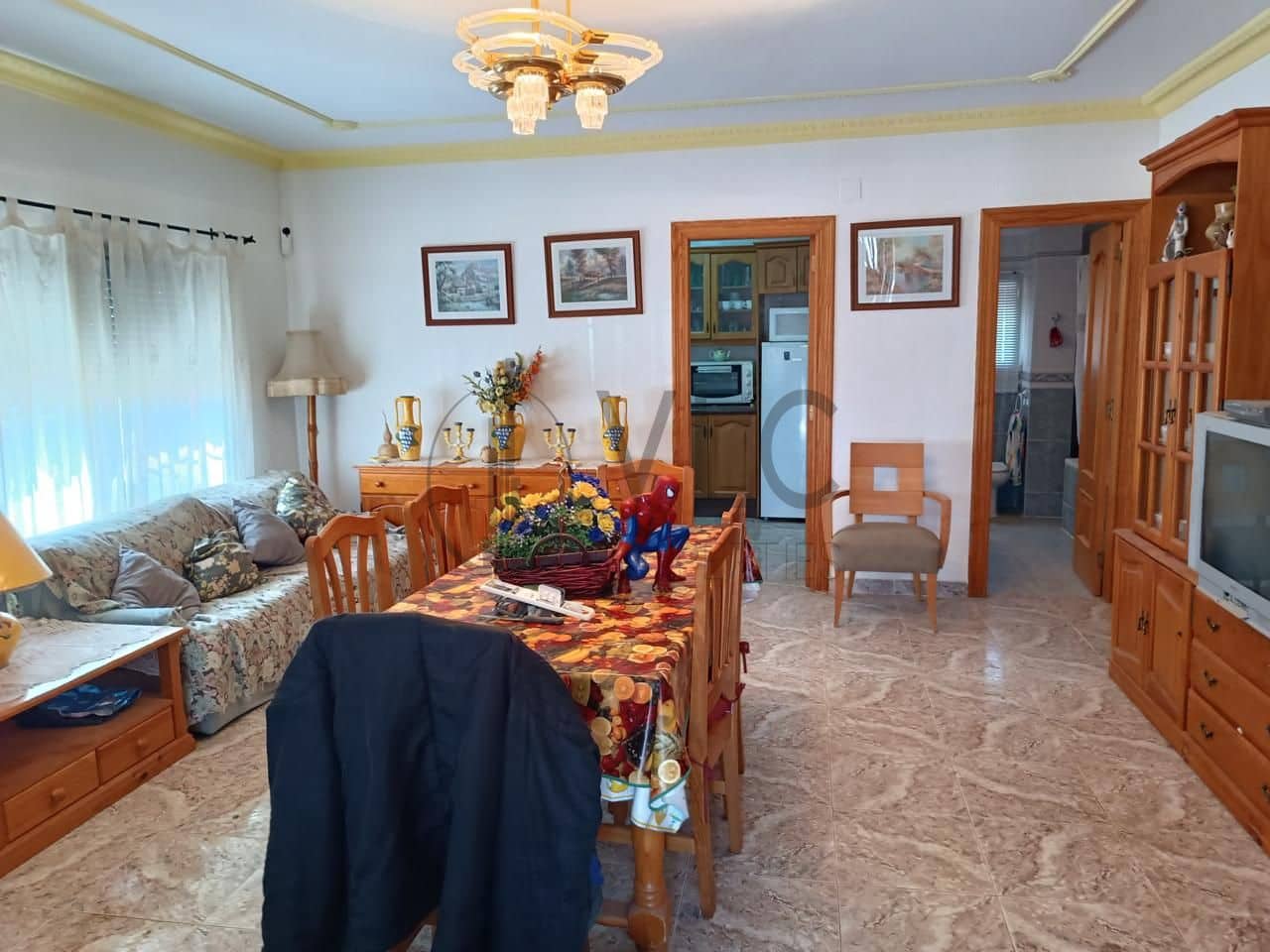 7 soveværelse Villa til salg i Montroy med swimmingpool garage - € 295.000 (Ref: 9022009)