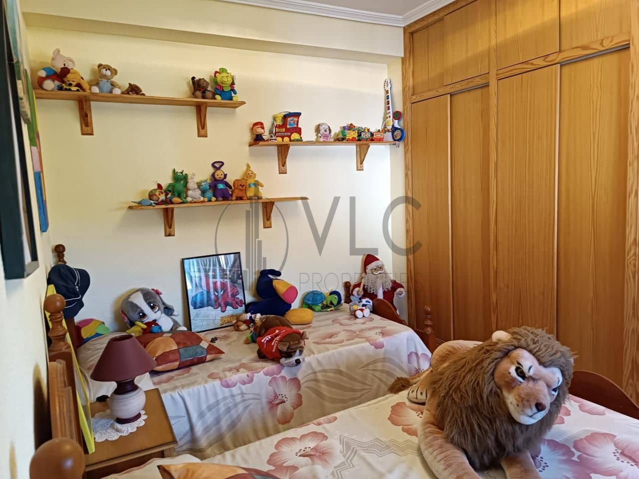 7 soveværelse Villa til salg i Montroy med swimmingpool garage - € 295.000 (Ref: 9022009)