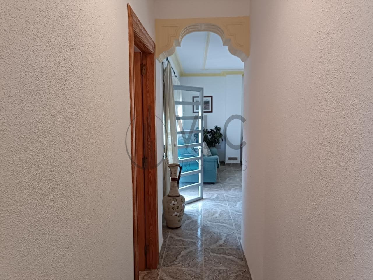 7 soveværelse Villa til salg i Montroy med swimmingpool garage - € 295.000 (Ref: 9022009)