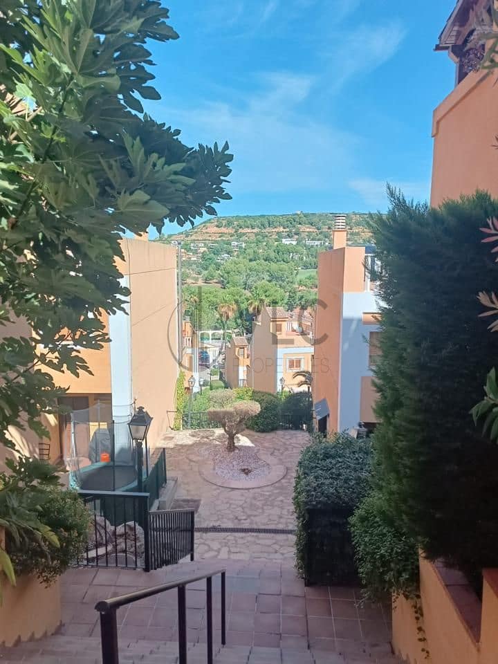 3 soverom Villa til salgs i Chiva med svømmebasseng garasje - € 299 500 (Ref: 9235963)