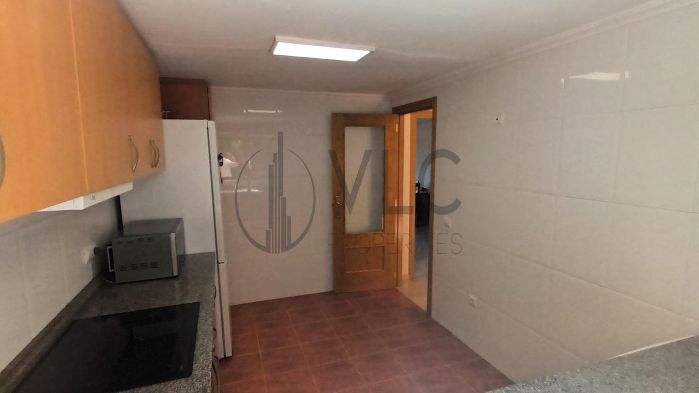 3 soverom Villa til salgs i Chiva med svømmebasseng garasje - € 299 500 (Ref: 9235963)