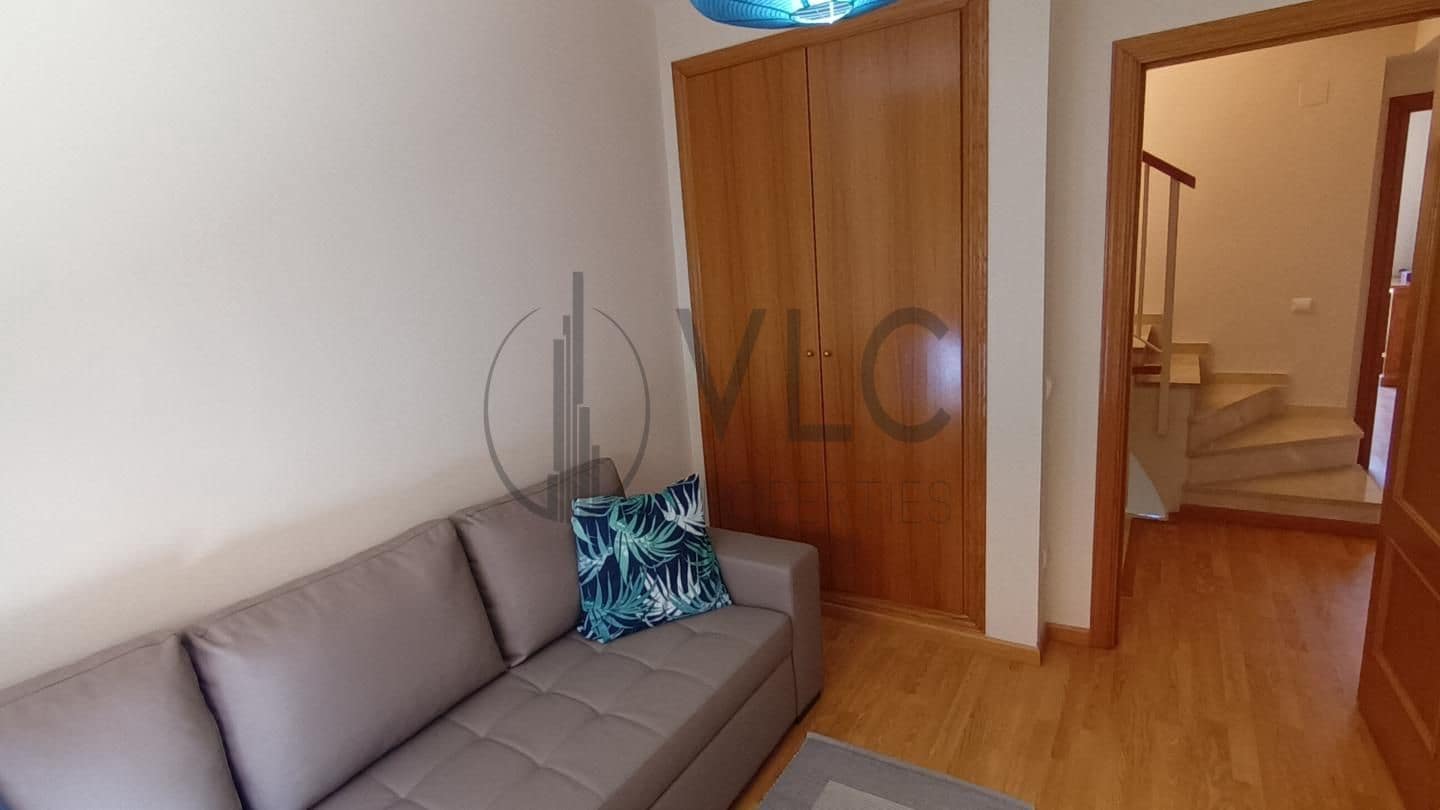 3 soverom Villa til salgs i Chiva med svømmebasseng garasje - € 299 500 (Ref: 9235963)