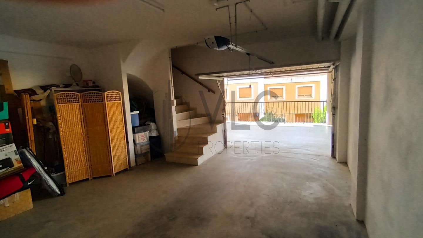 3 soverom Villa til salgs i Chiva med svømmebasseng garasje - € 299 500 (Ref: 9235963)