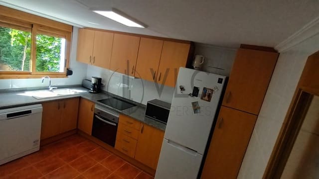 3 quarto Moradia para venda em Chiva com piscina garagem - 299 500 € (Ref: 9235963)